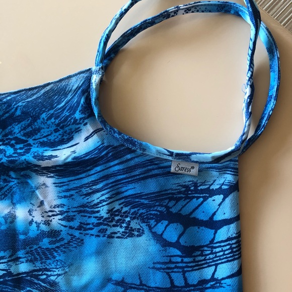 Saress Beach Cover-Up in Beautiful Blues - Picture 4 of 8